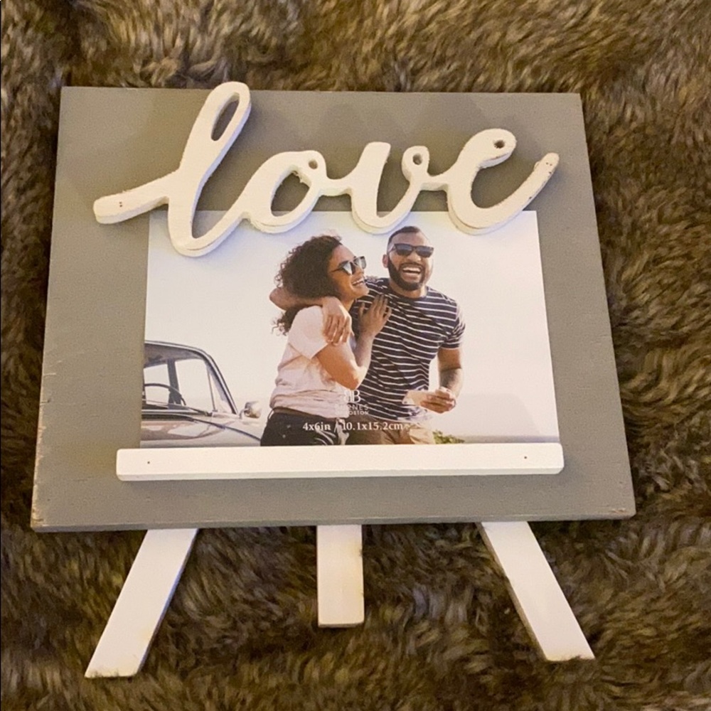 Nielsen Bainbridge “Love” Frame